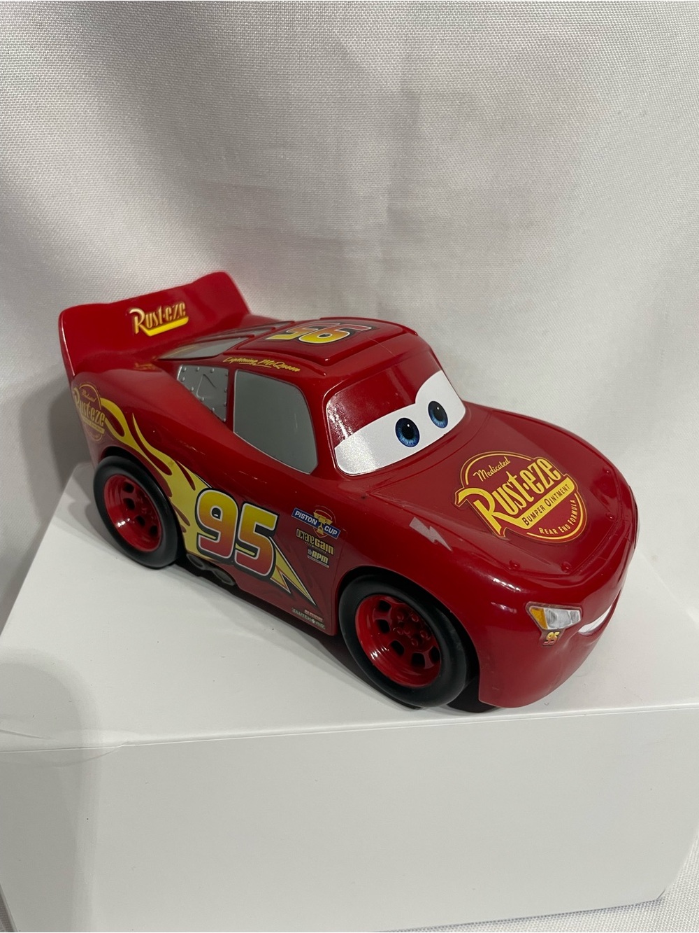 Mattel Disney and Pixar Cars Track Talkers Lightning McQueen 5.5-inch character